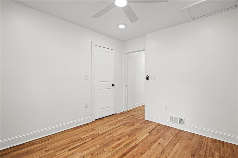 1993 Penelope Street Nw Property Photo 31