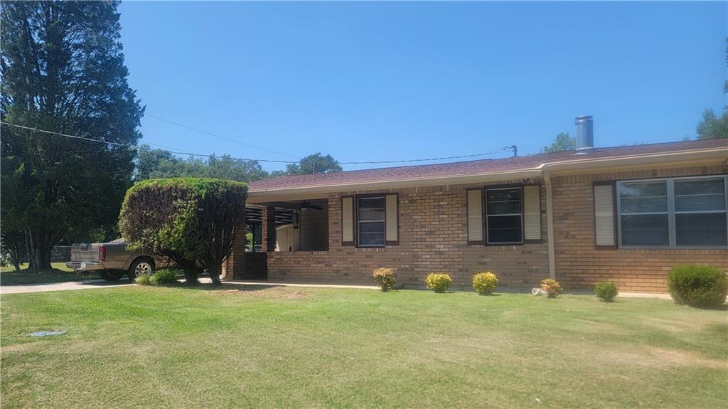 5921 John Street Property Photo 3