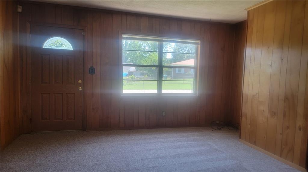 5921 John Street Property Photo 12