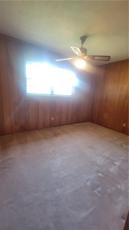 5921 John Street Property Photo 14