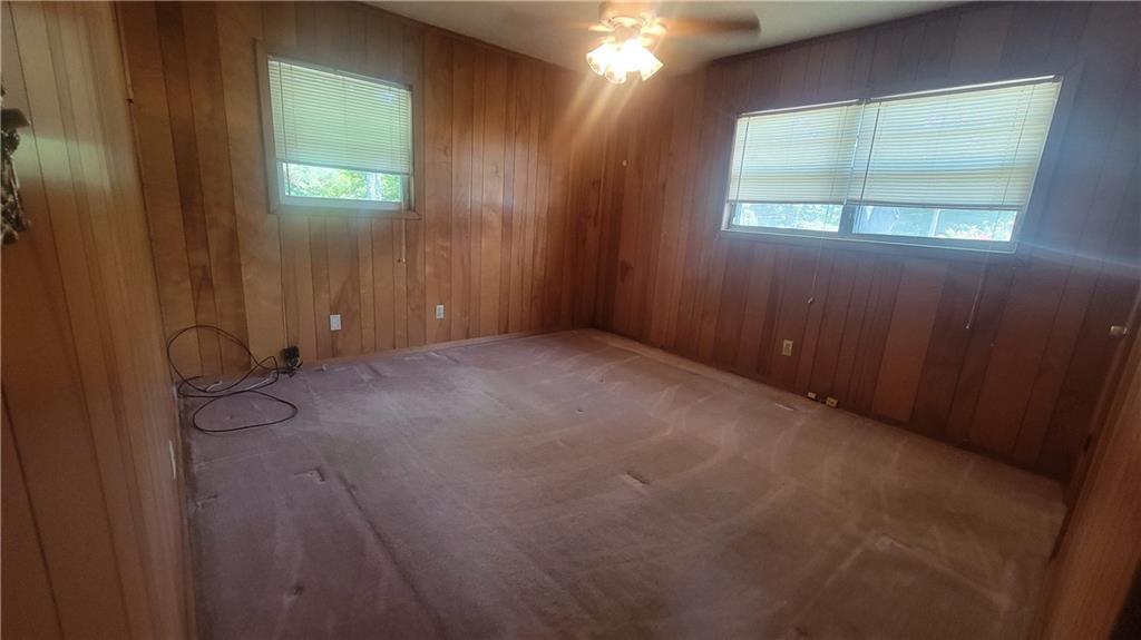5921 John Street Property Photo 18