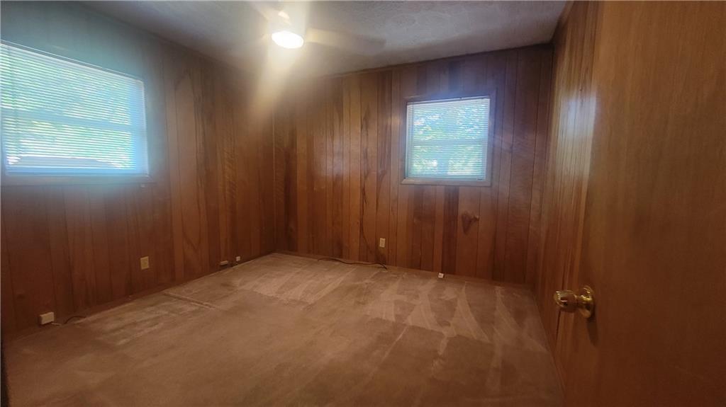 5921 John Street Property Photo 19