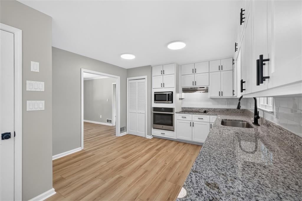 3606 Suwanee Creek Court Property Photo 3