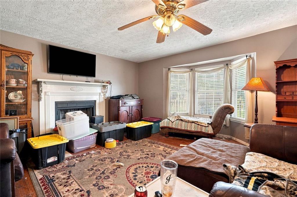 2152 Red Rose Lane Property Photo 4