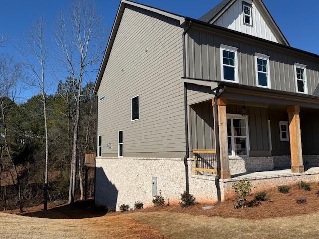 5642 Meadow View Drive Property Photo 2