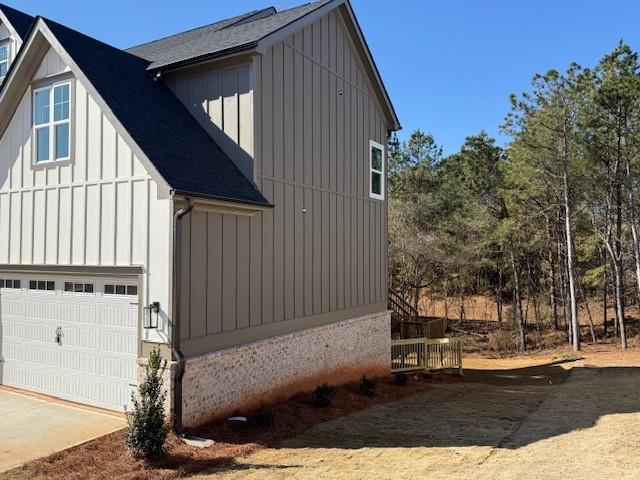 5642 Meadow View Drive Property Photo 3