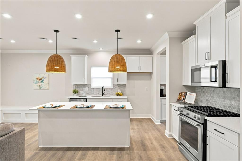 136 Ledgemont Way Property Photo 3