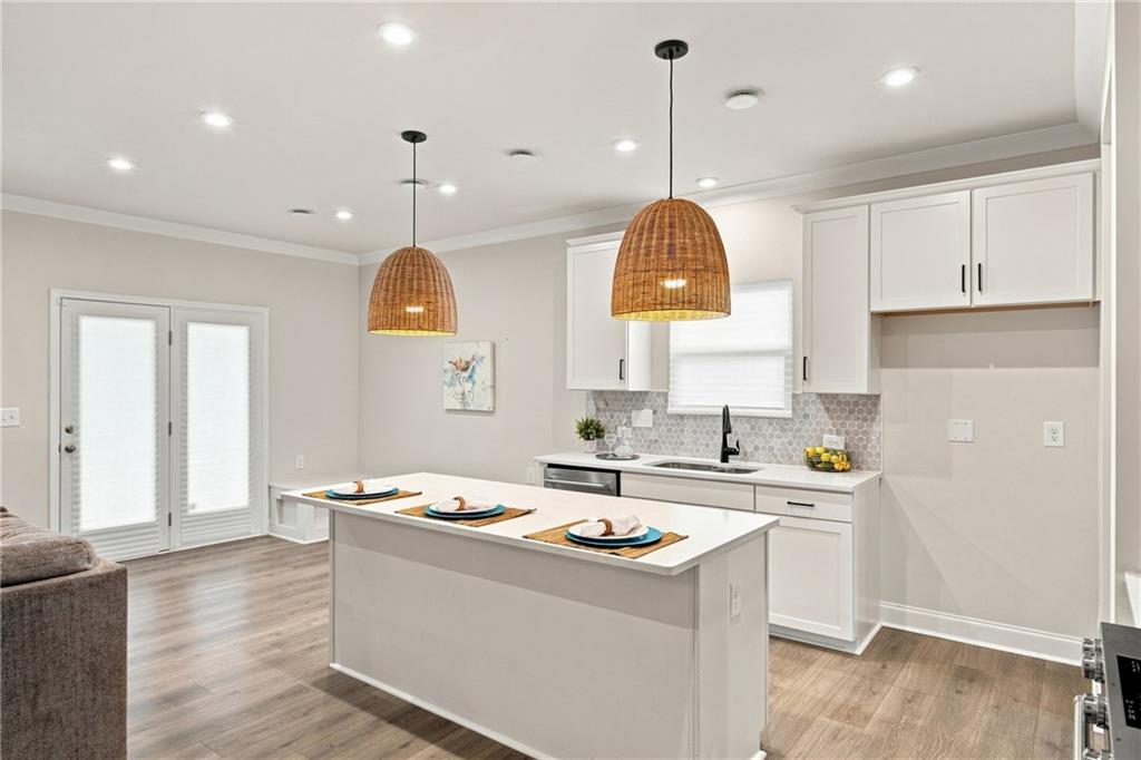 136 Ledgemont Way Property Photo 4