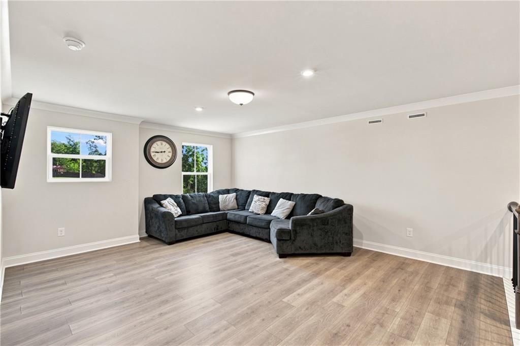 136 Ledgemont Way Property Photo 29