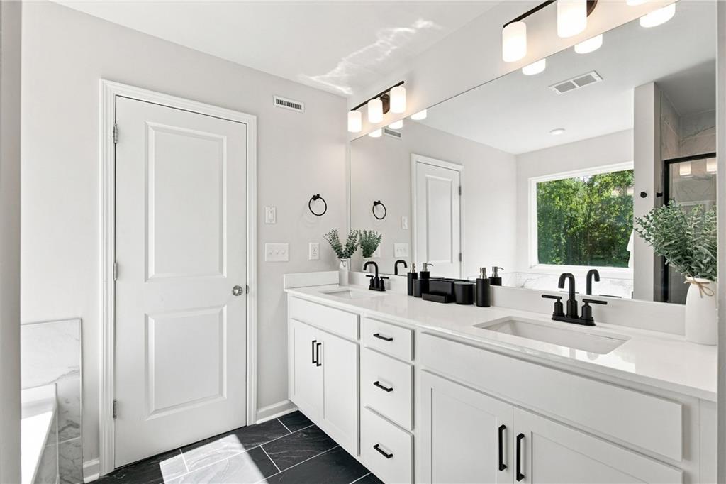 136 Ledgemont Way Property Photo 32