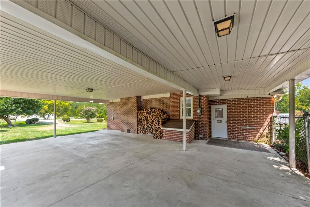 2342 Washington Highway Property Photo 3