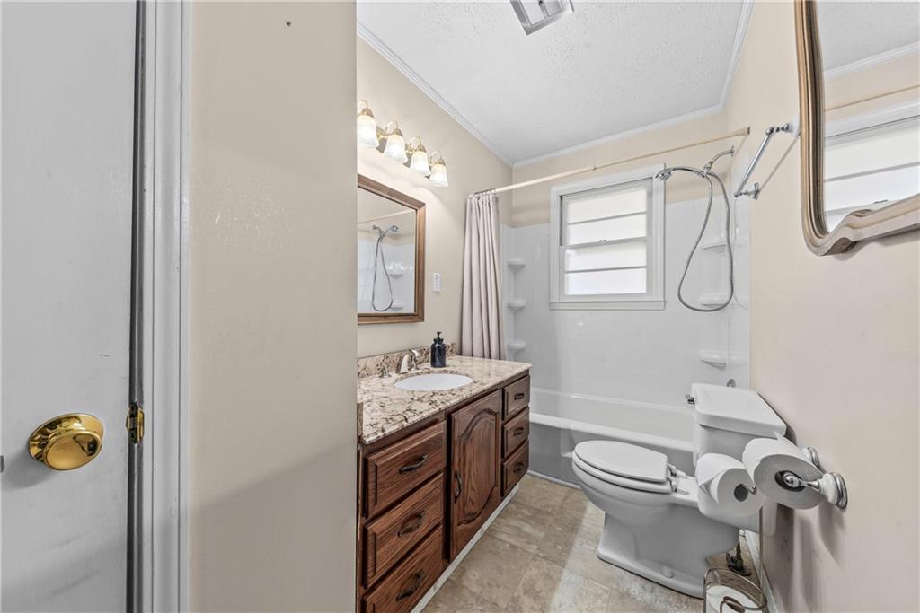 2342 Washington Highway Property Photo 35