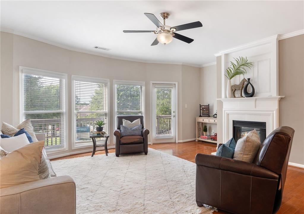 378 Suwanee Avenue Property Photo 6