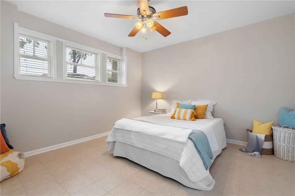 378 Suwanee Avenue Property Photo 18