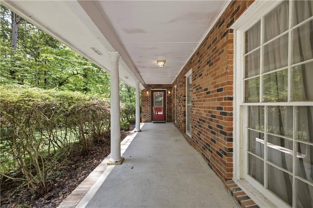 571 Frontier Circle Property Photo 4