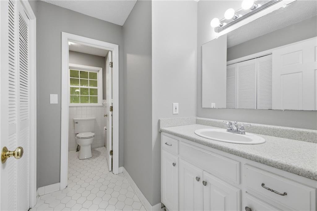 571 Frontier Circle Property Photo 25