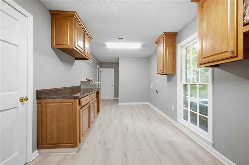 571 Frontier Circle Property Photo 40