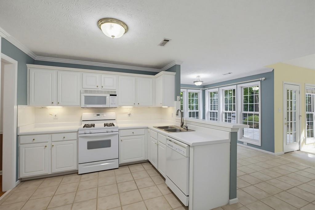 110 Brookstone Crest Property Photo 7