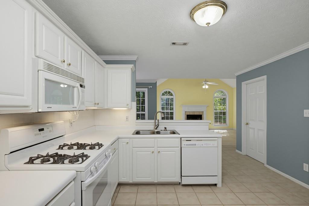 110 Brookstone Crest Property Photo 8