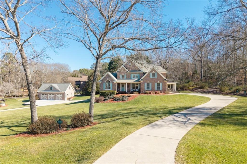 8015 Hurakan Creek Crossing Property Photo 1