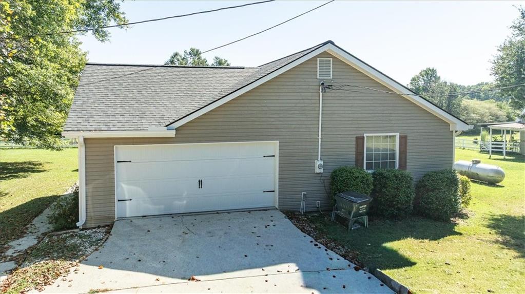358 Roscoe Davis Road Property Photo 5
