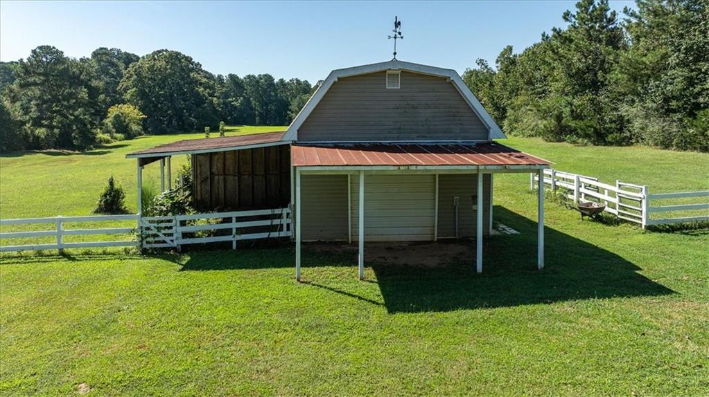 358 Roscoe Davis Road Property Photo 14
