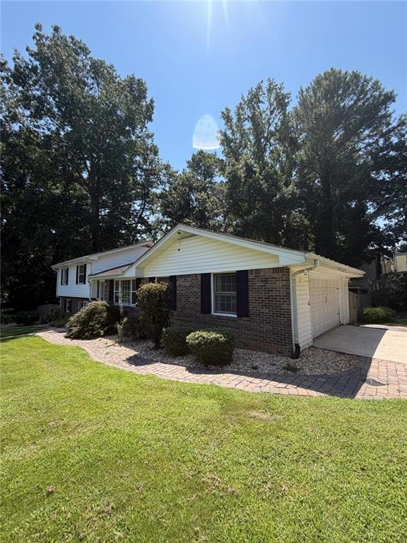 6892 Maddox Road Property Photo 2