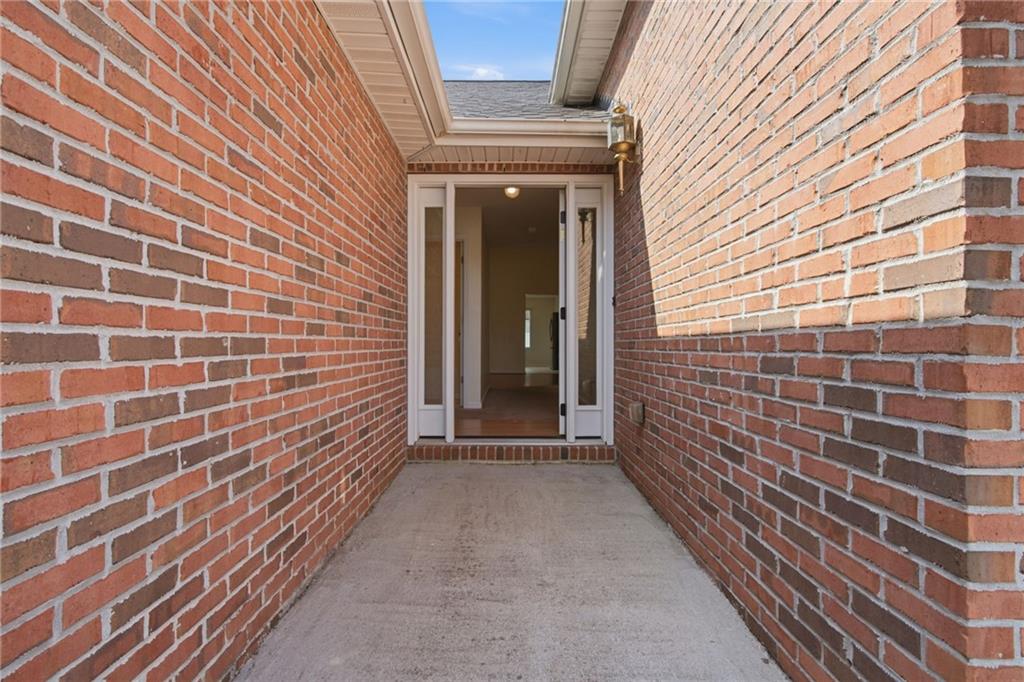 443 Canoga Court Property Photo 6