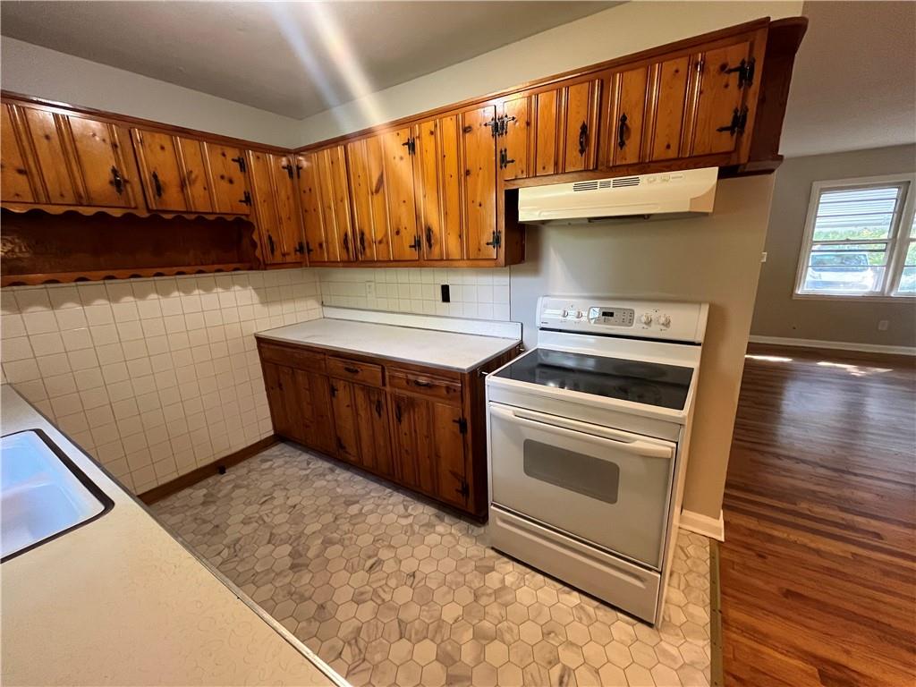 1148 Center Street Sw Property Photo 7