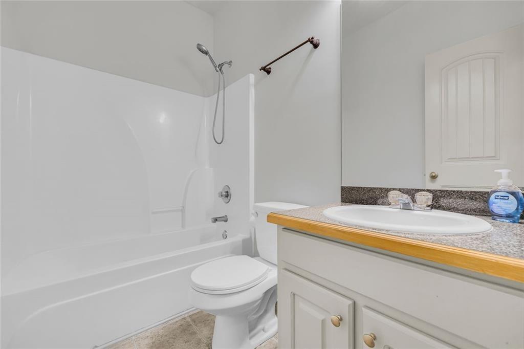 1412 Silvergate Way Property Photo 13