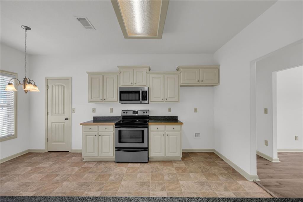 1412 Silvergate Way Property Photo 14