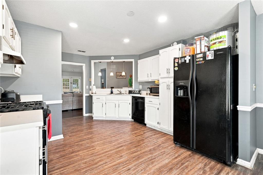 300 Leigh Kay Drive Property Photo 17
