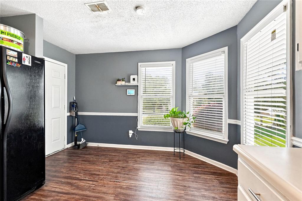 300 Leigh Kay Drive Property Photo 18
