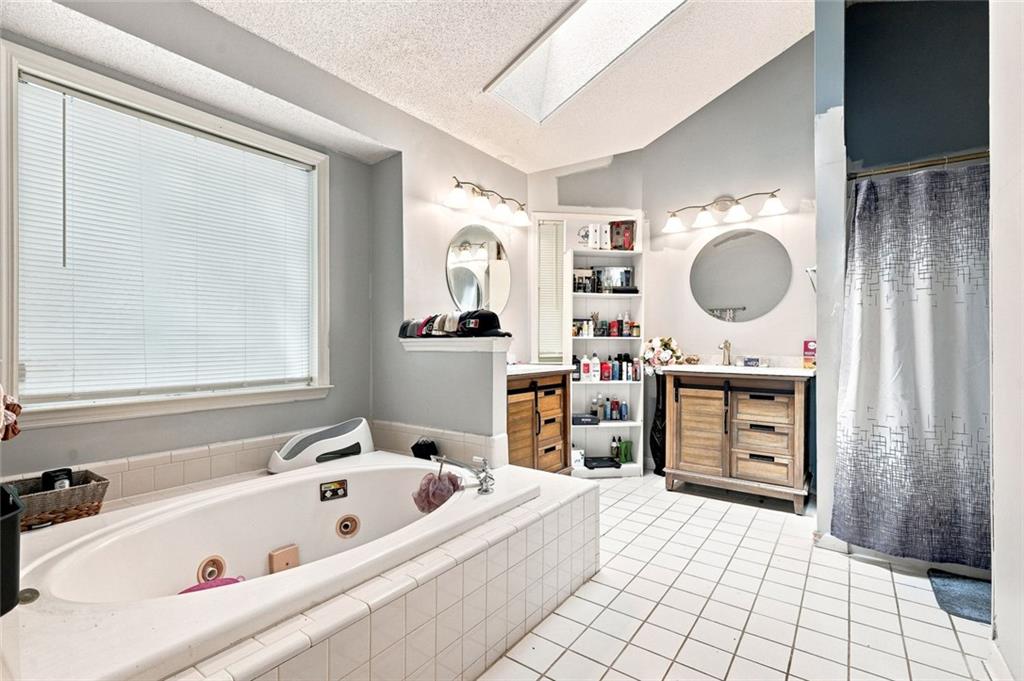 300 Leigh Kay Drive Property Photo 23