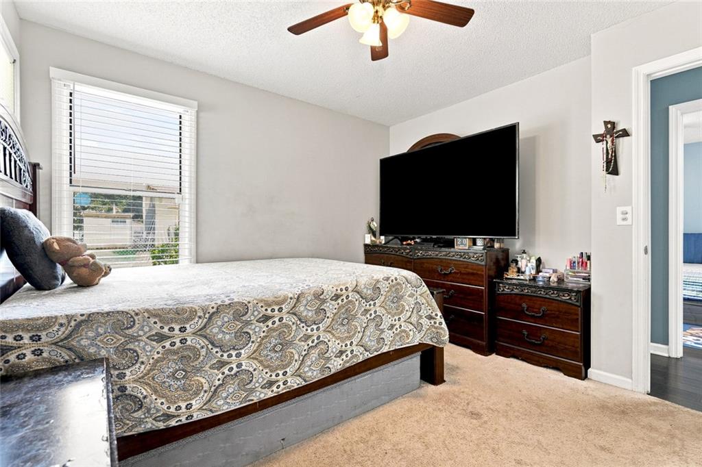 300 Leigh Kay Drive Property Photo 28