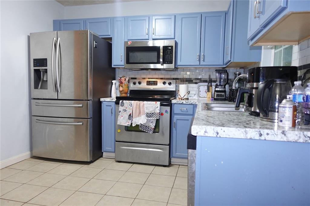 4734 Saddleridge Road Property Photo 9