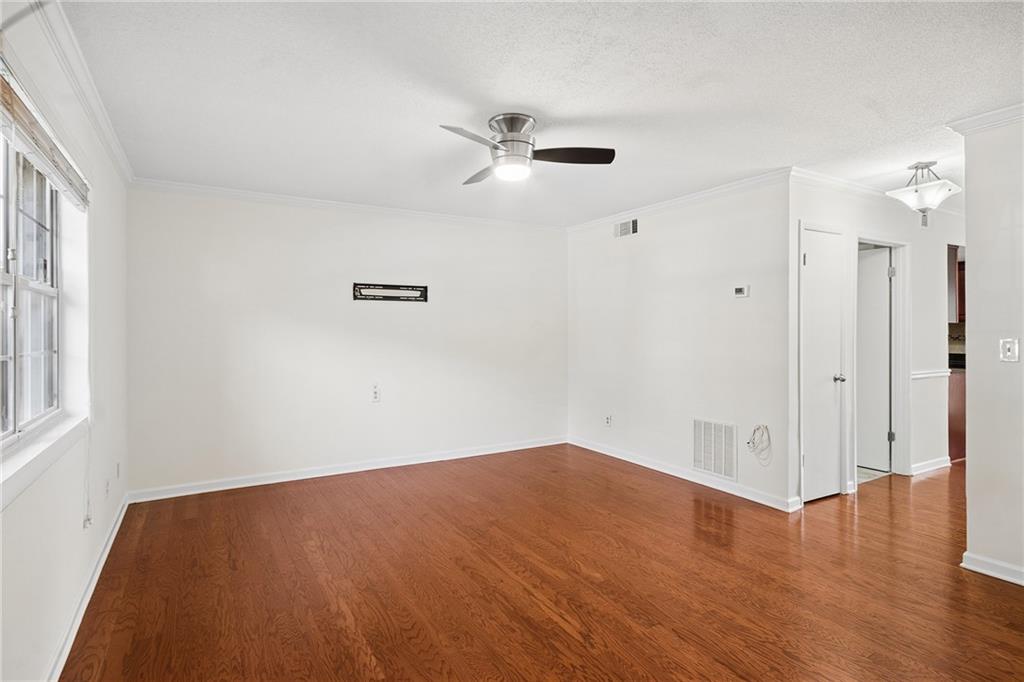 6900 Roswell Road Unit B5 Property Photo 6