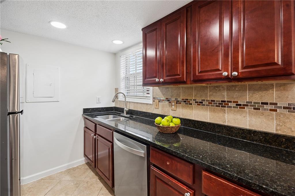 6900 Roswell Road Unit B5 Property Photo 17
