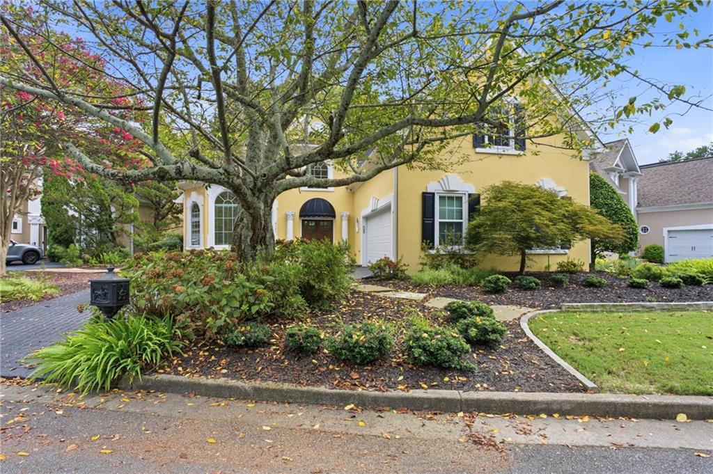 8585 Driver Circle Property Photo 2