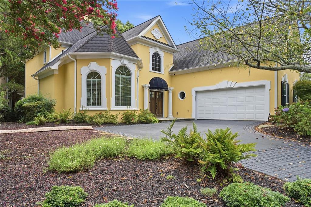 8585 Driver Circle Property Photo 3