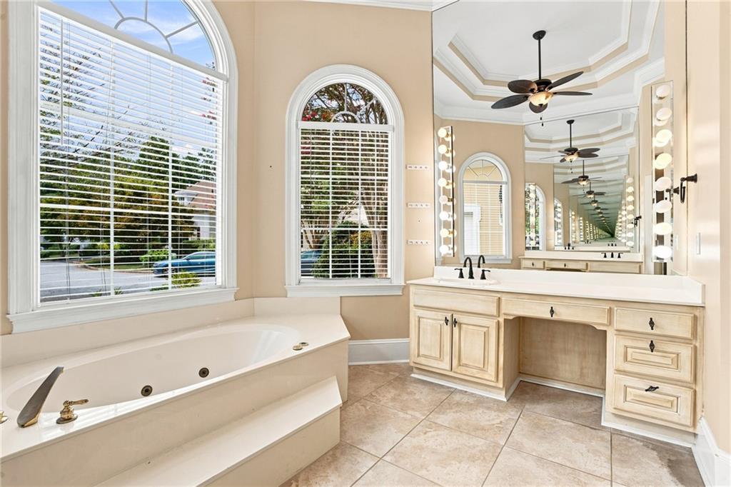 8585 Driver Circle Property Photo 24