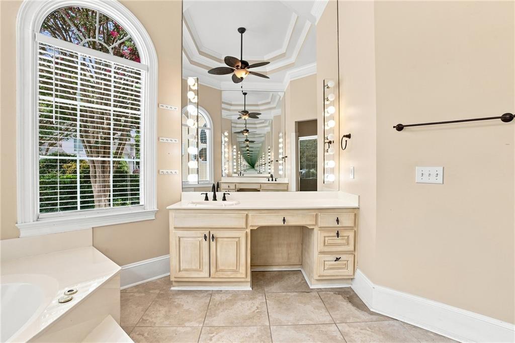 8585 Driver Circle Property Photo 25