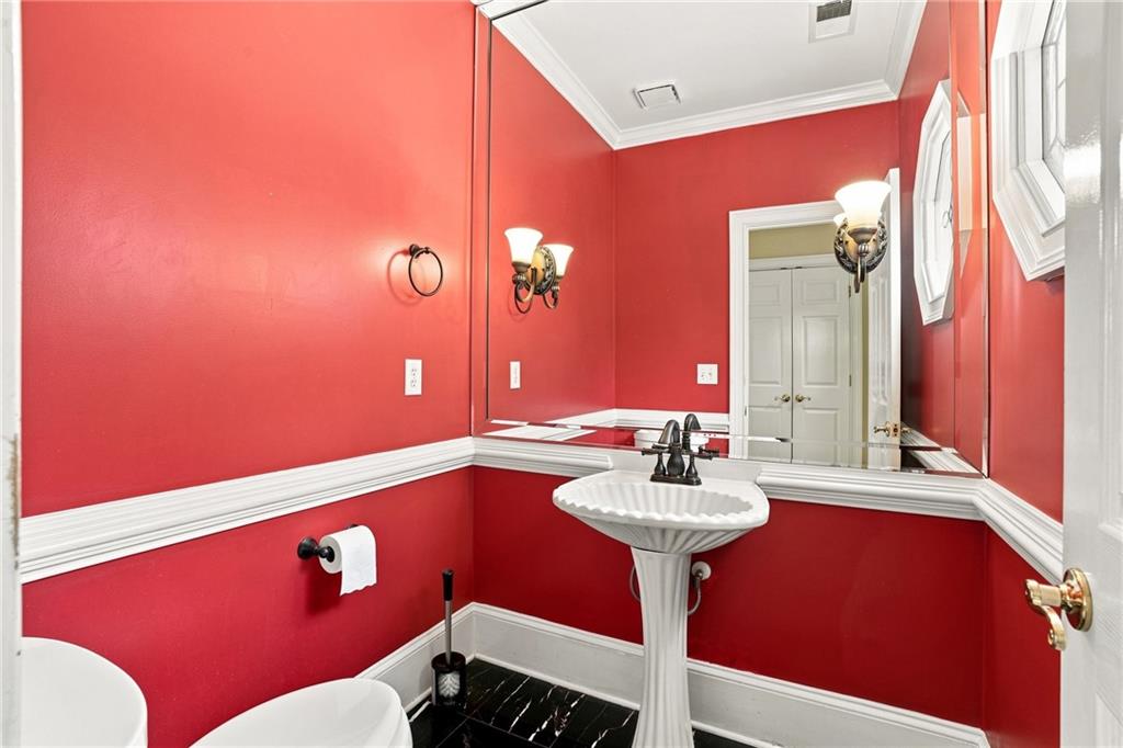8585 Driver Circle Property Photo 28