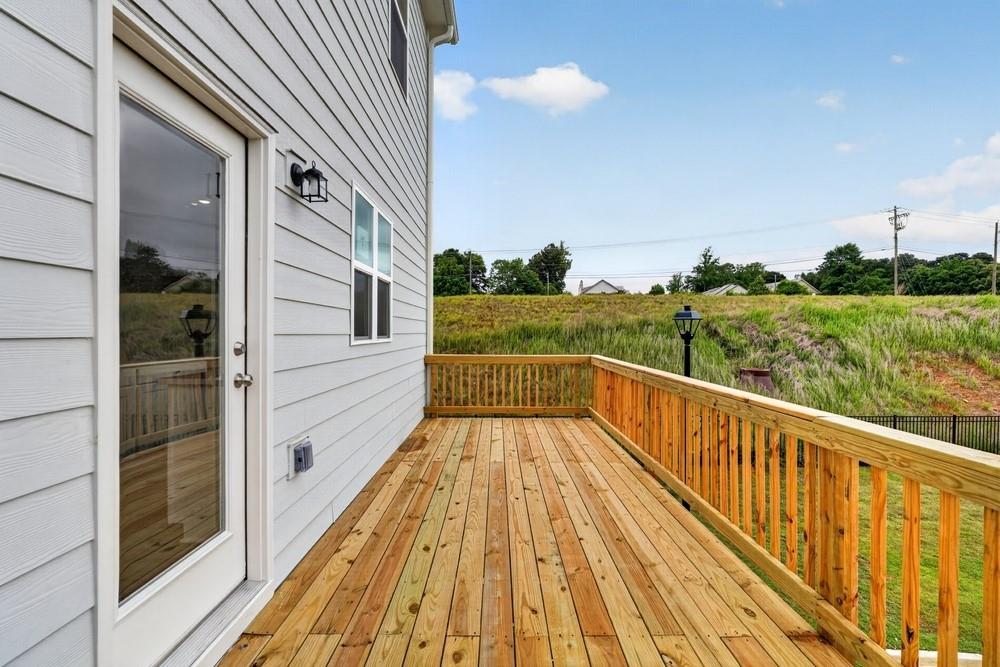 106 Epperly Way Property Photo 38