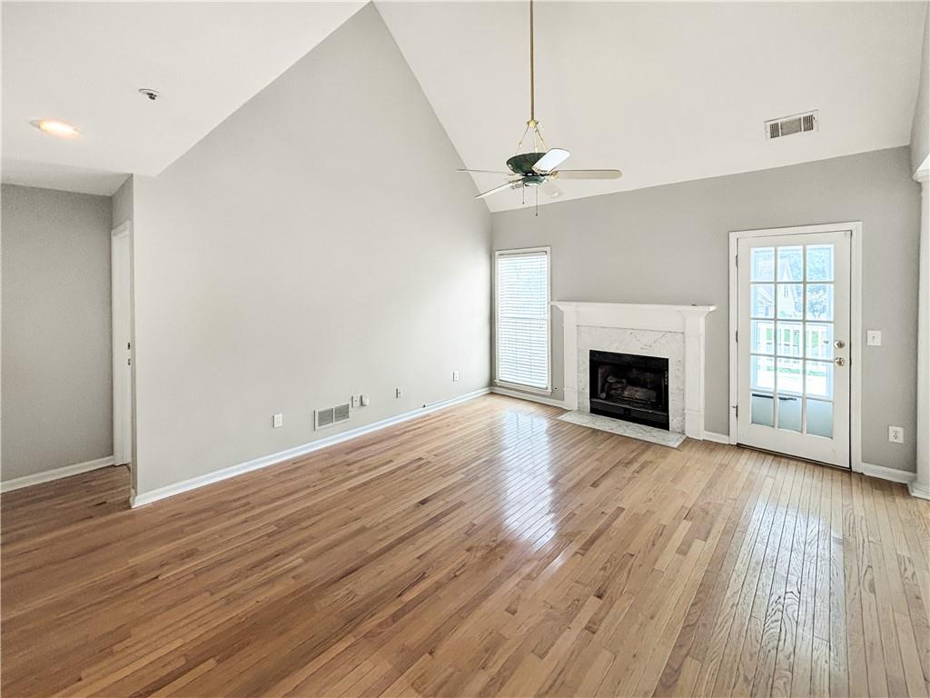 2092 Drogheda Lane Property Photo 3