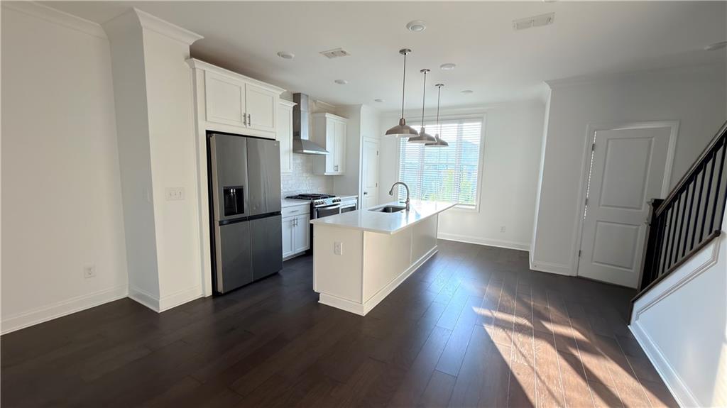 605 Millcroft Boulevard Property Photo 3