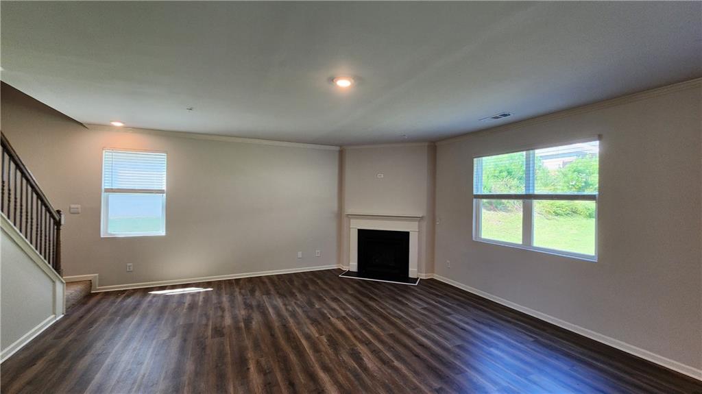 7670 Demeter Drive Property Photo 3