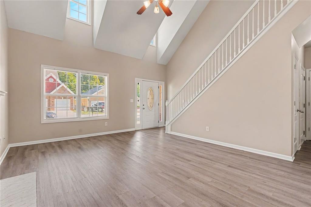 6892 Grand Hickory Drive Property Photo 2