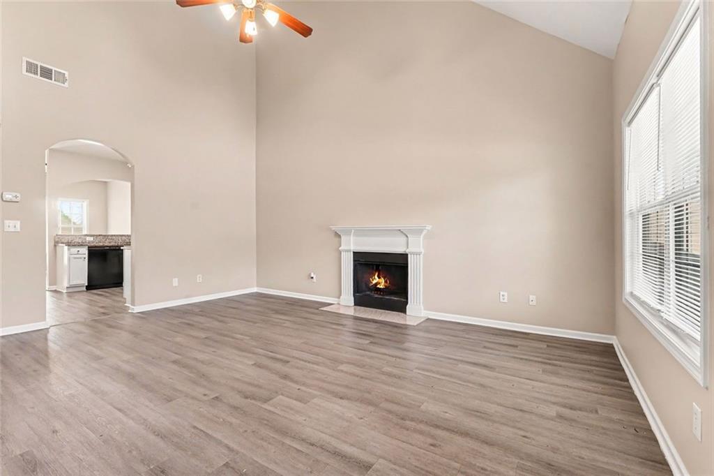 6892 Grand Hickory Drive Property Photo 14