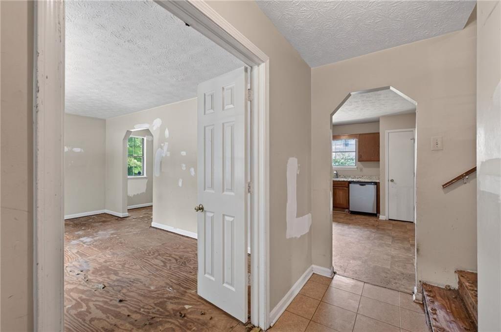 6077 Cherokee Valley Terrace Property Photo 3